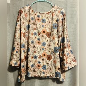 SHEIN Cream Bell Sleeve Blouse Relaxed Boxy Fit